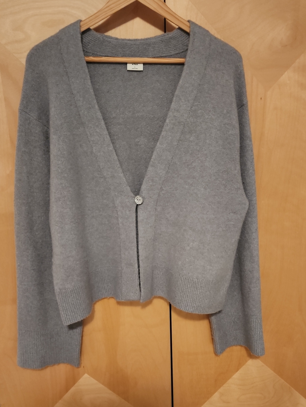 Abercrombie & Fitch Wide Sleeve Cardigan Size Large